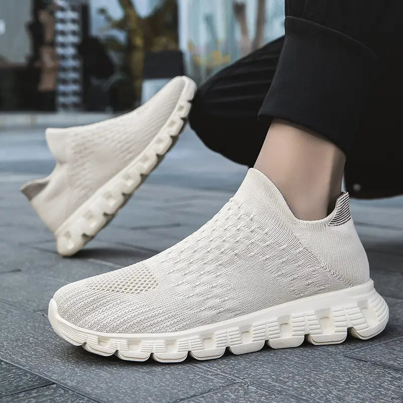 Engineered Knit Stretch Fit Slip-On Schoenen