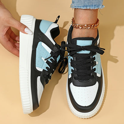 Trendy paar schoenen met platform