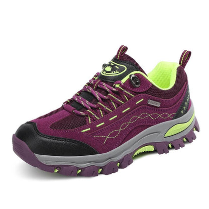 Women's trekking trainers