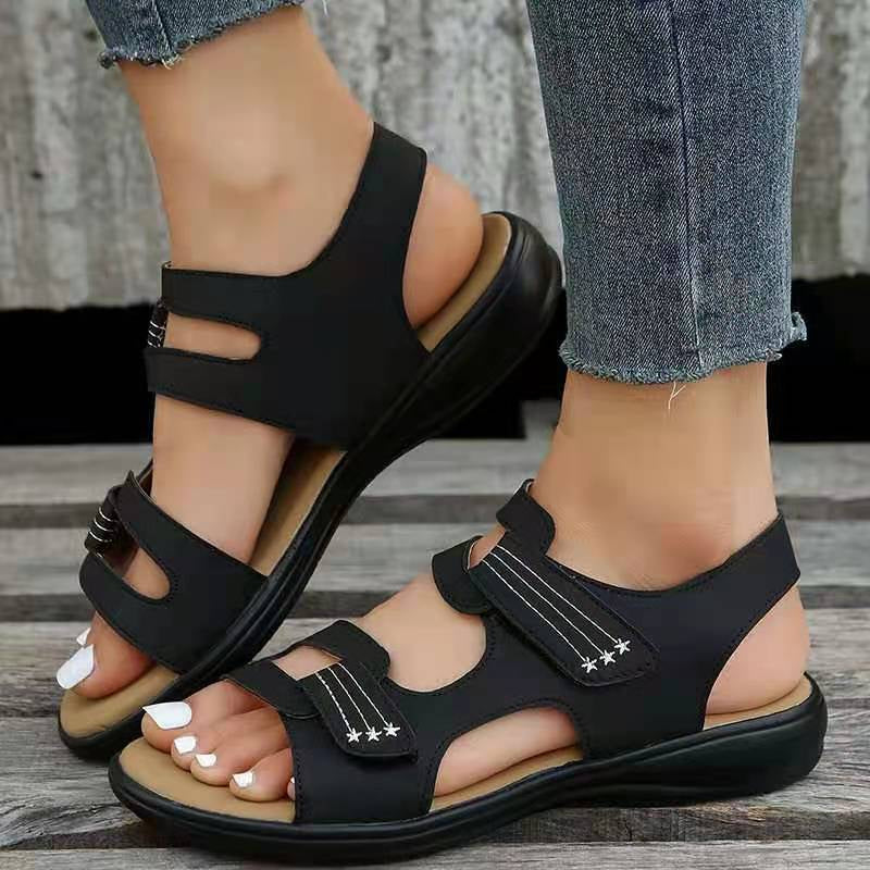 Platte sportsandalen