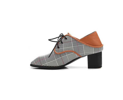 Puntige blok elegante retro schoenen