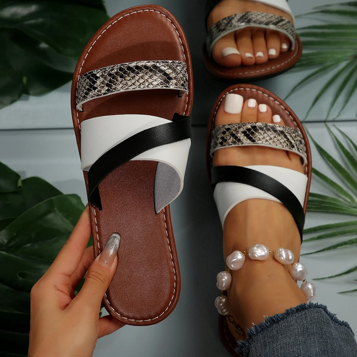 Nieuwe zomer stijl platte sandalen