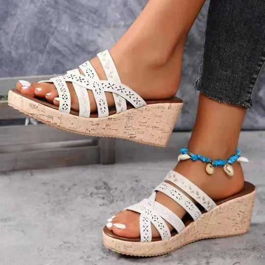 Sandalen met sleehak