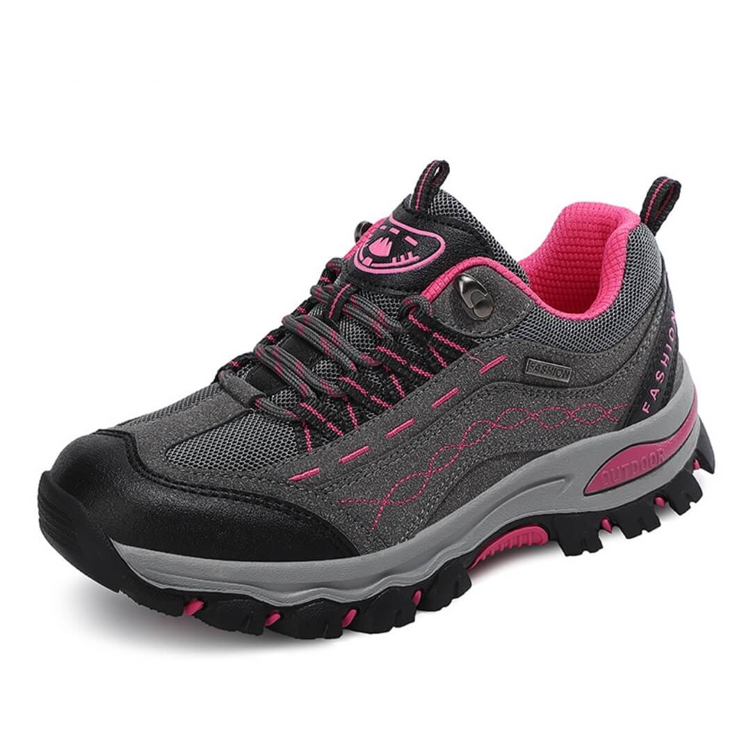 Women's trekking trainers