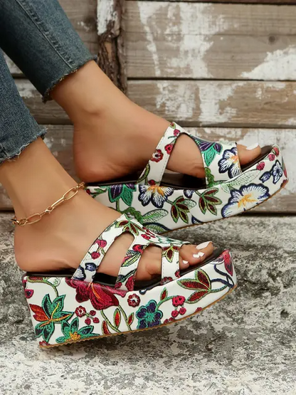 Zomerse sandalen met bloemenprint voor vrouwen