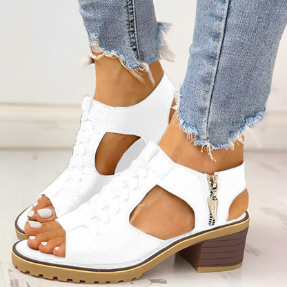 Peep toe sandalen met hoge hakken