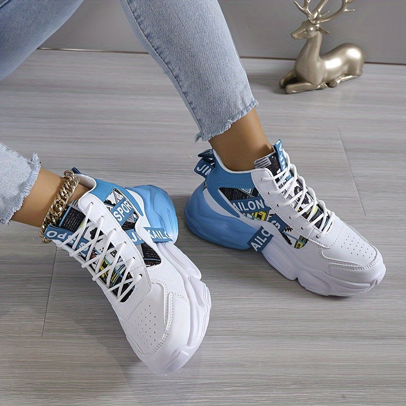 Elegante en gedetailleerde ondersteunende sneakers