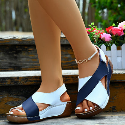 Sandalen met kruisband in twee kleuren