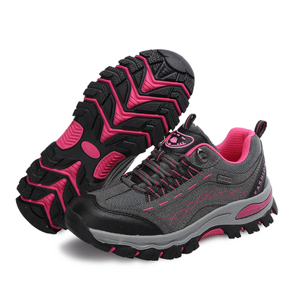 Women's trekking trainers