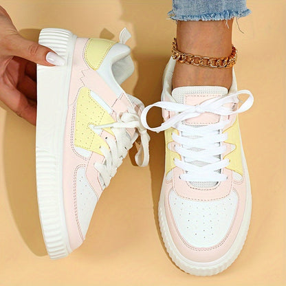 Trendy paar schoenen met platform