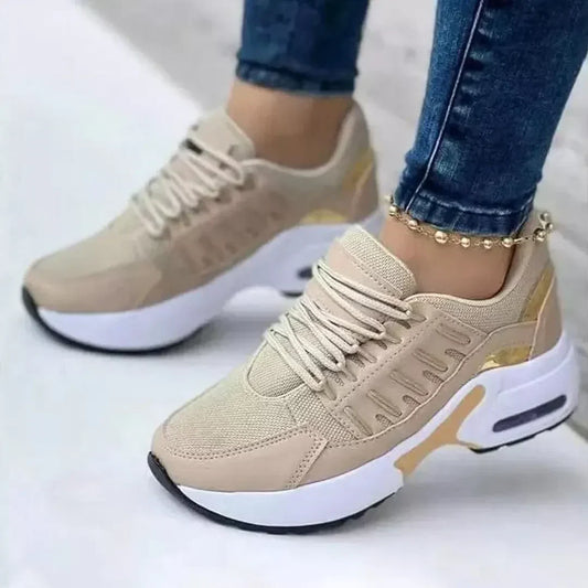 Elegante en gedetailleerde ondersteunende sneakers