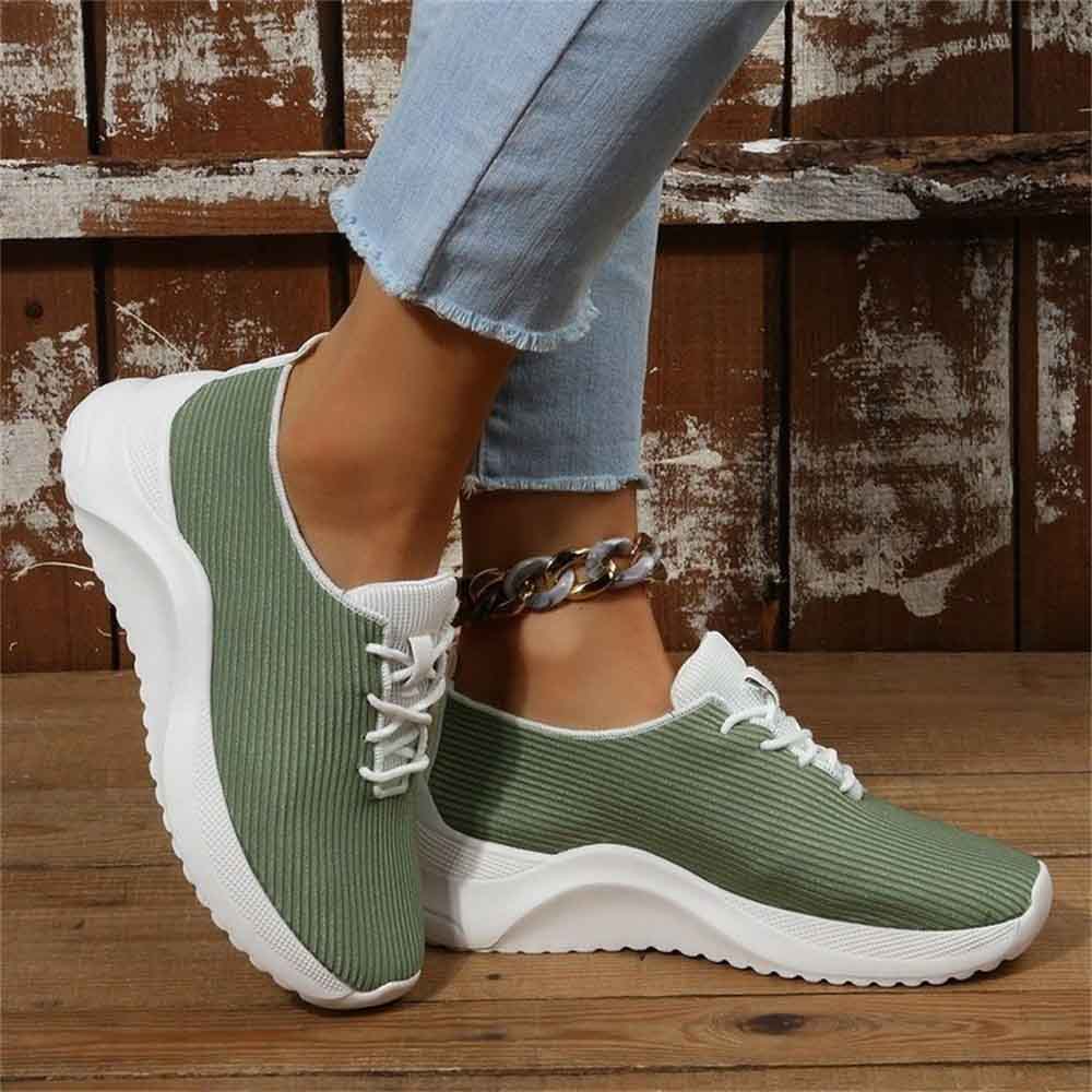 Elegante en gedetailleerde ondersteunende sneakers