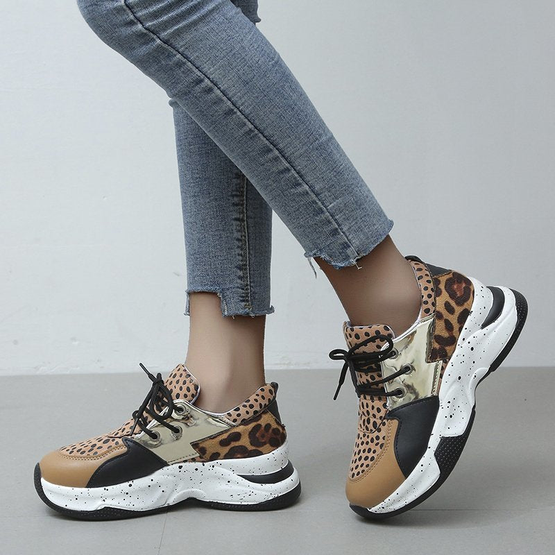 Trendy en ondersteunende orthopedische Sneakers