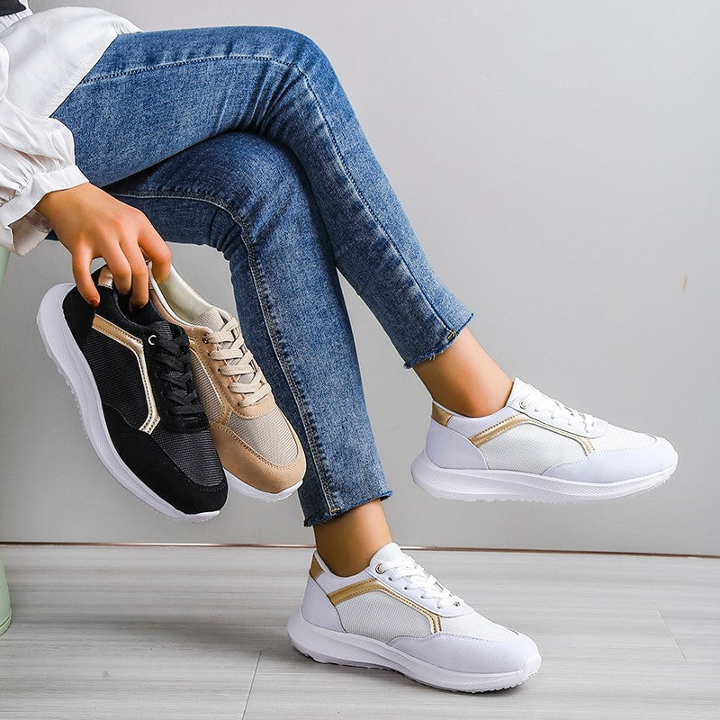 Elegante en gedetailleerde ondersteunende sneakers