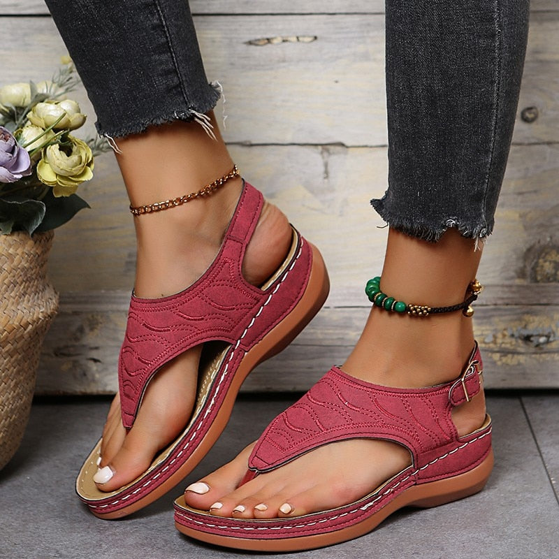 Klassieke en comfortabele zomersandalen