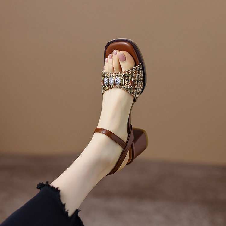 Open Toe Heeled Parisian Style Sandals