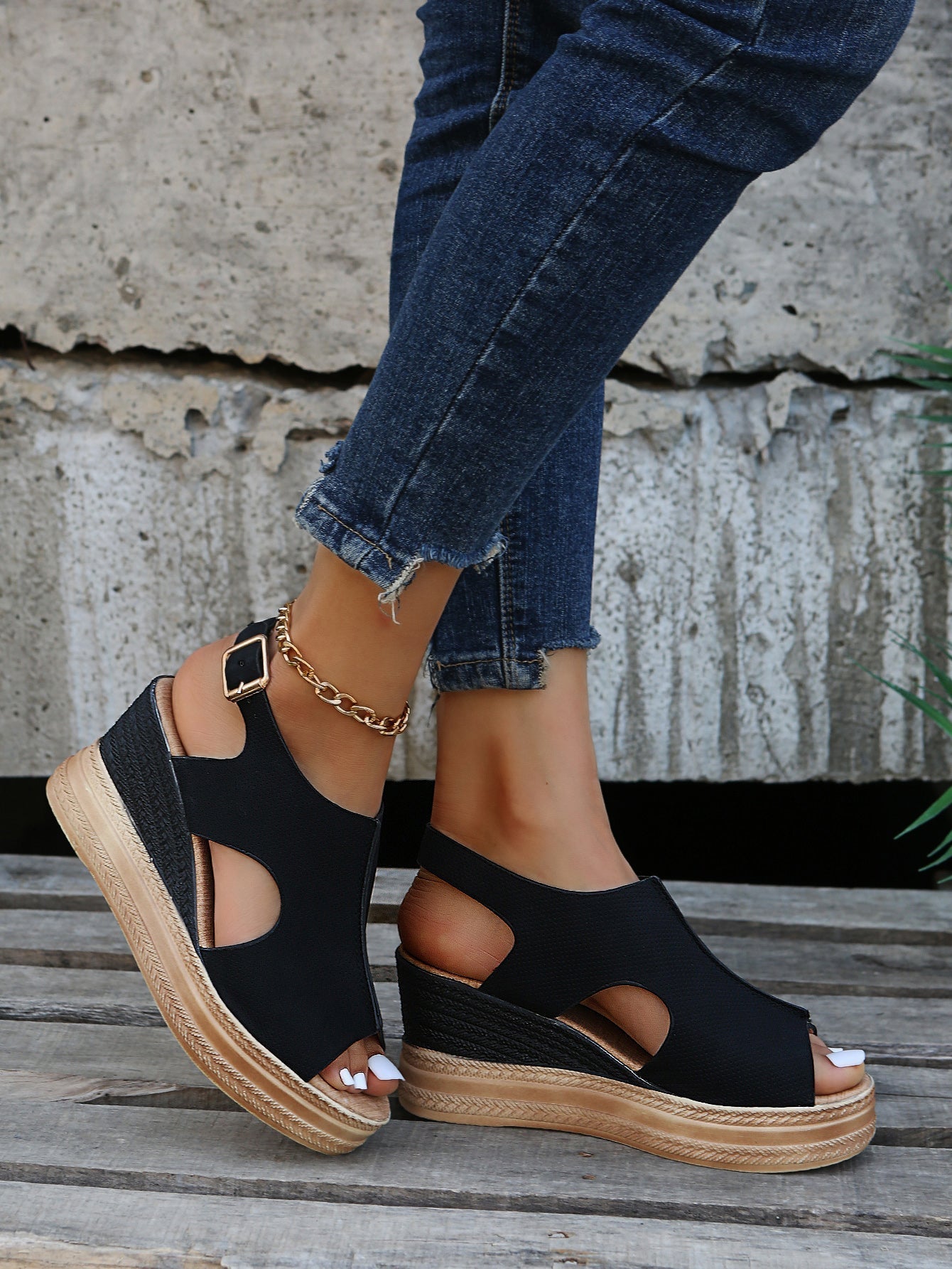 Casual sandalen met sleehak