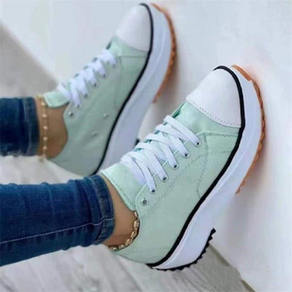 Antislip sneakers met hoge uitsnijding