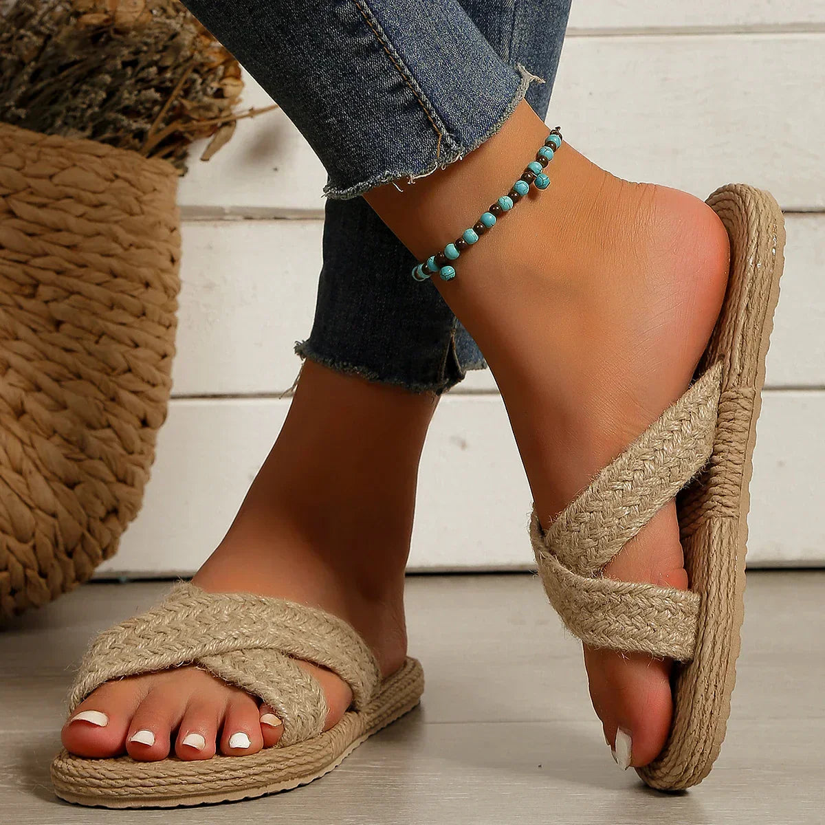 Women Woven Slides