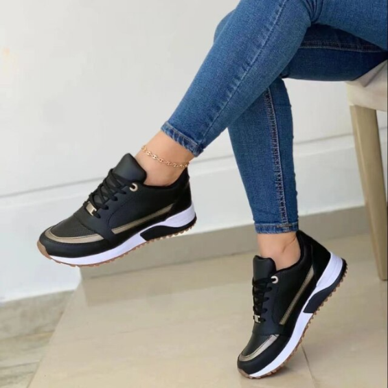 Elegante en gedetailleerde ondersteunende sneakers