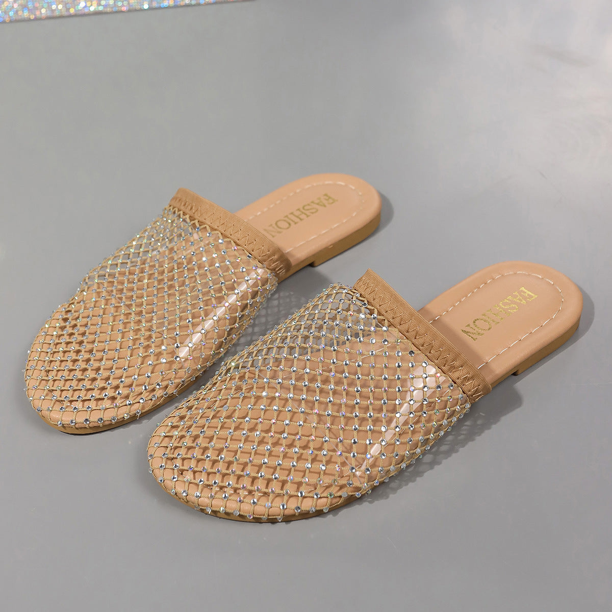 Holle sandalen met steentjes