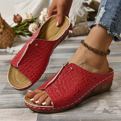 Sandalen met sleehak en patroon